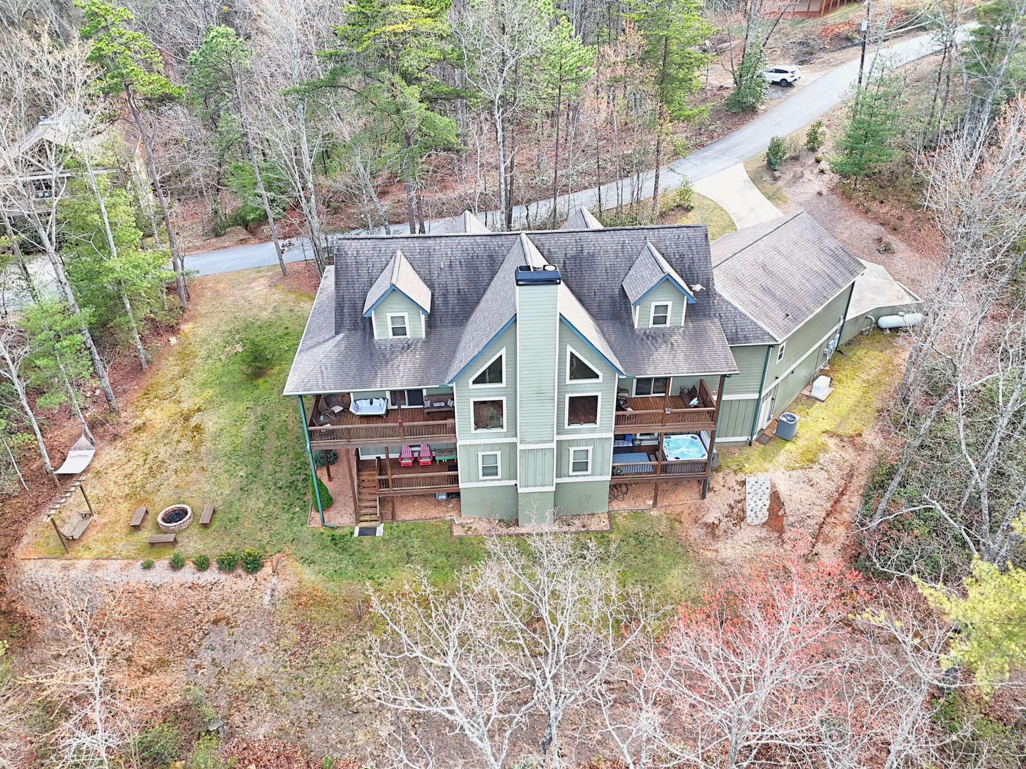 421 Hickory Nut Mountain Rd, Tallulah Falls, GA 30573, USA Photo 2