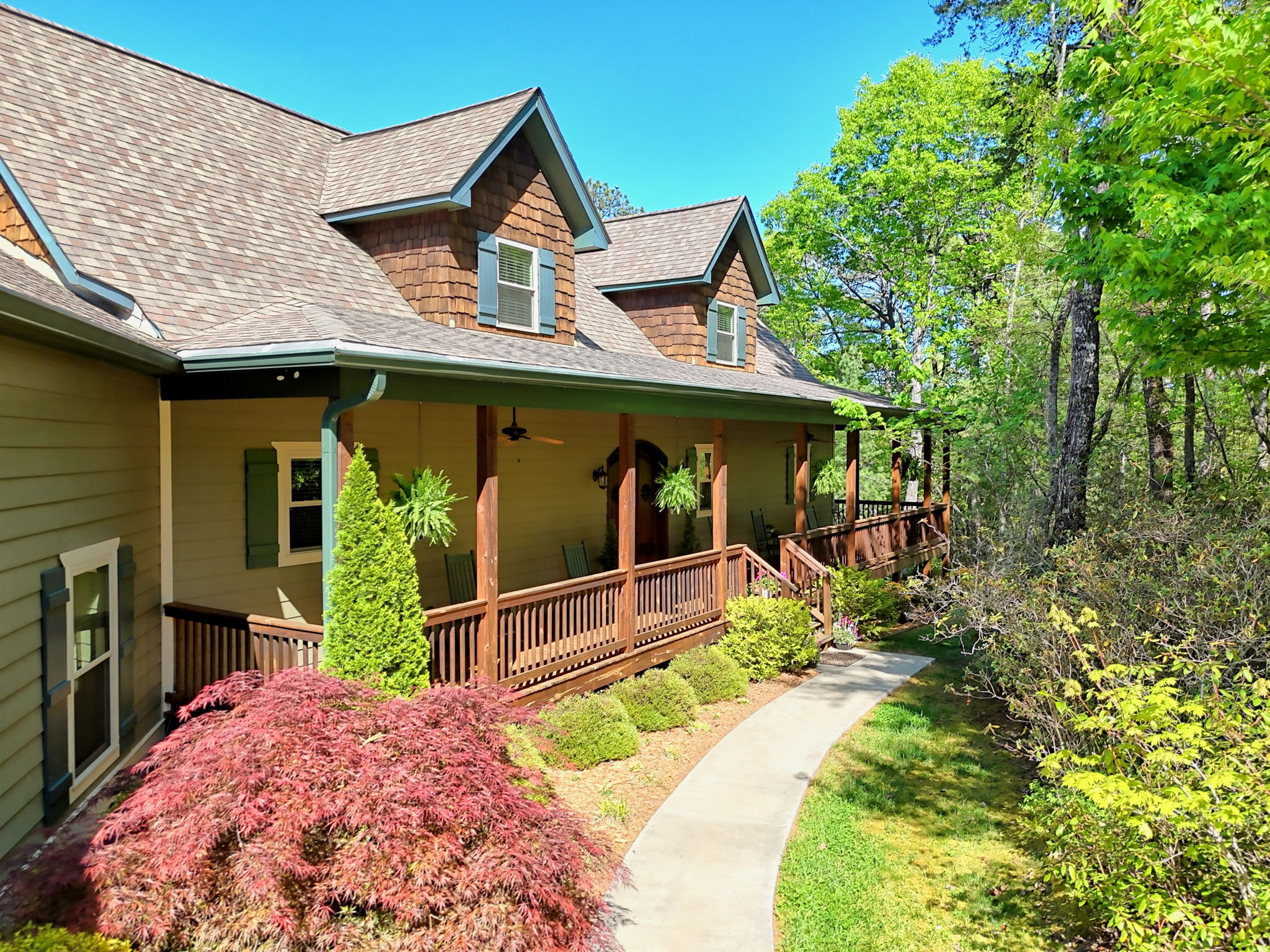 421 Hickory Nut Mountain Rd, Tallulah Falls, GA 30573, USA Photo 5