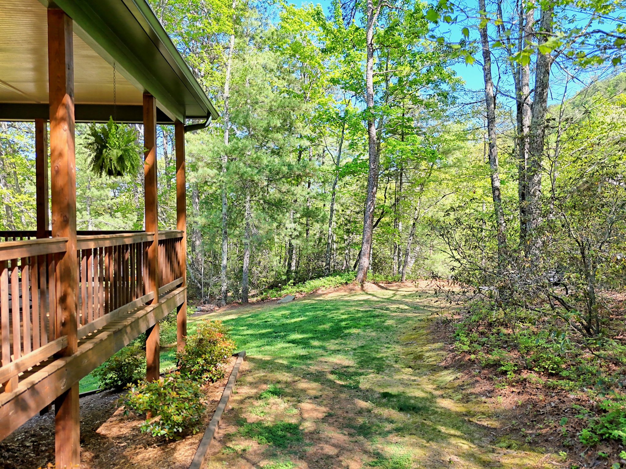 421 Hickory Nut Mountain Rd, Tallulah Falls, GA 30573, USA Photo 7