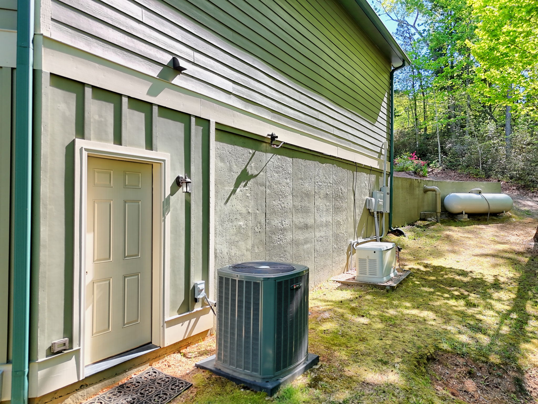 421 Hickory Nut Mountain Rd, Tallulah Falls, GA 30573, USA Photo 108