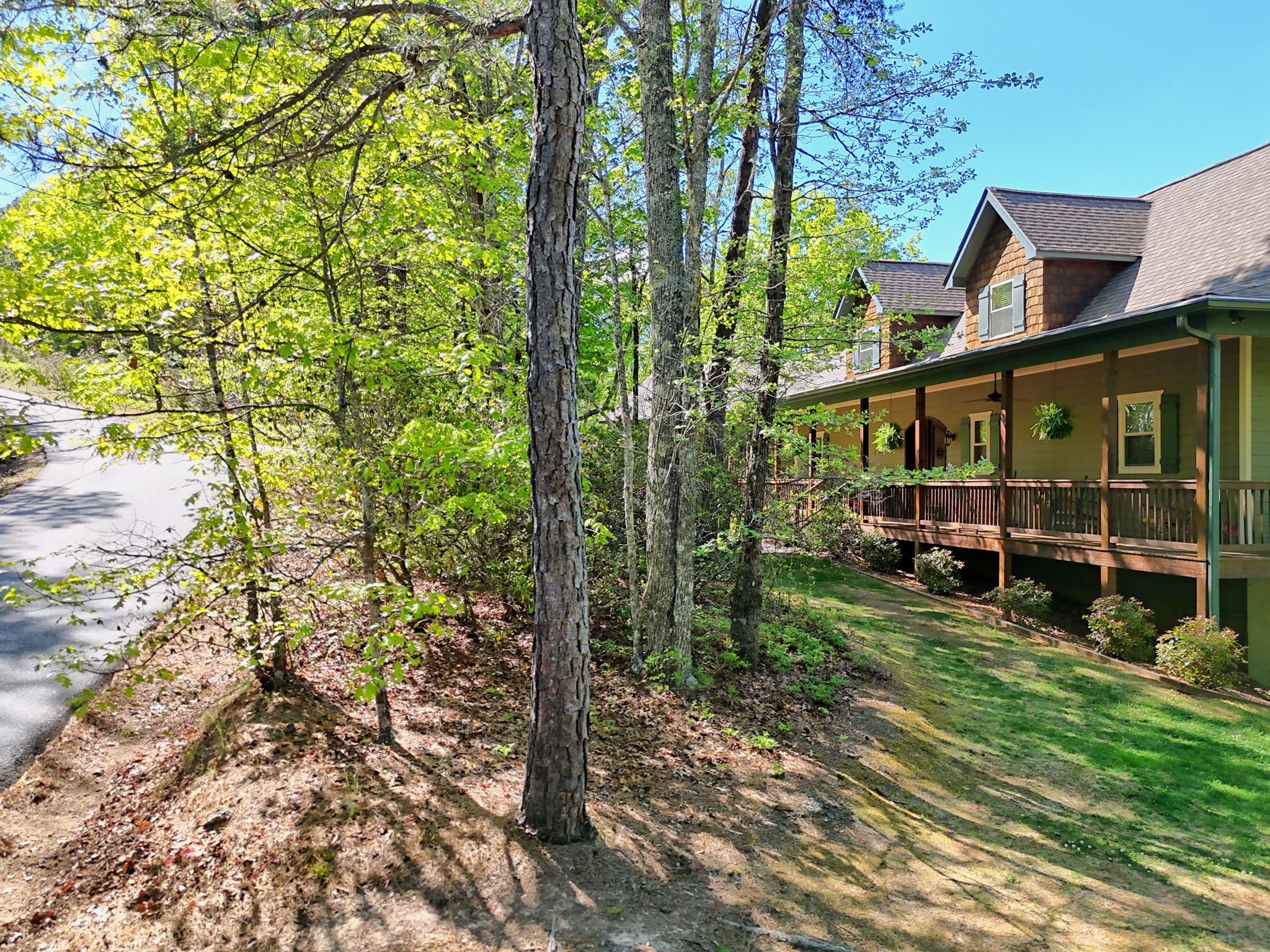 421 Hickory Nut Mountain Rd, Tallulah Falls, GA 30573, USA Photo 112