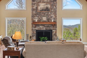 421 Hickory Nut Mountain Rd, Tallulah Falls, GA 30573, USA Photo 7