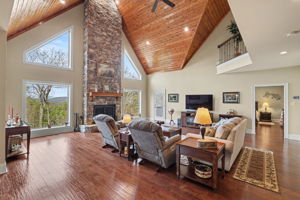 421 Hickory Nut Mountain Rd, Tallulah Falls, GA 30573, USA Photo 9