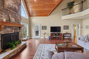 421 Hickory Nut Mountain Rd, Tallulah Falls, GA 30573, USA Photo 10