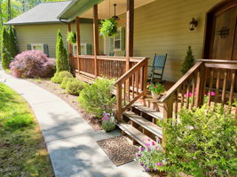 421 Hickory Nut Mountain Rd, Tallulah Falls, GA 30573, USA Photo 12