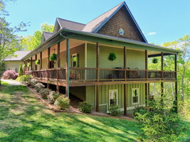 421 Hickory Nut Mountain Rd, Tallulah Falls, GA 30573, USA Photo 7