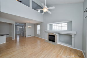  421 Mayborne Ln, Geneva, IL 60134, US Photo 4