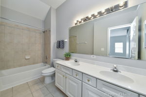  421 Mayborne Ln, Geneva, IL 60134, US Photo 14