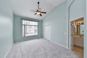  421 Mayborne Ln, Geneva, IL 60134, US Photo 8