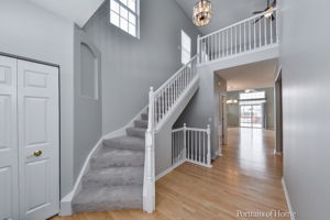  421 Mayborne Ln, Geneva, IL 60134, US Photo 2