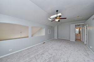  421 Mayborne Ln, Geneva, IL 60134, US Photo 11
