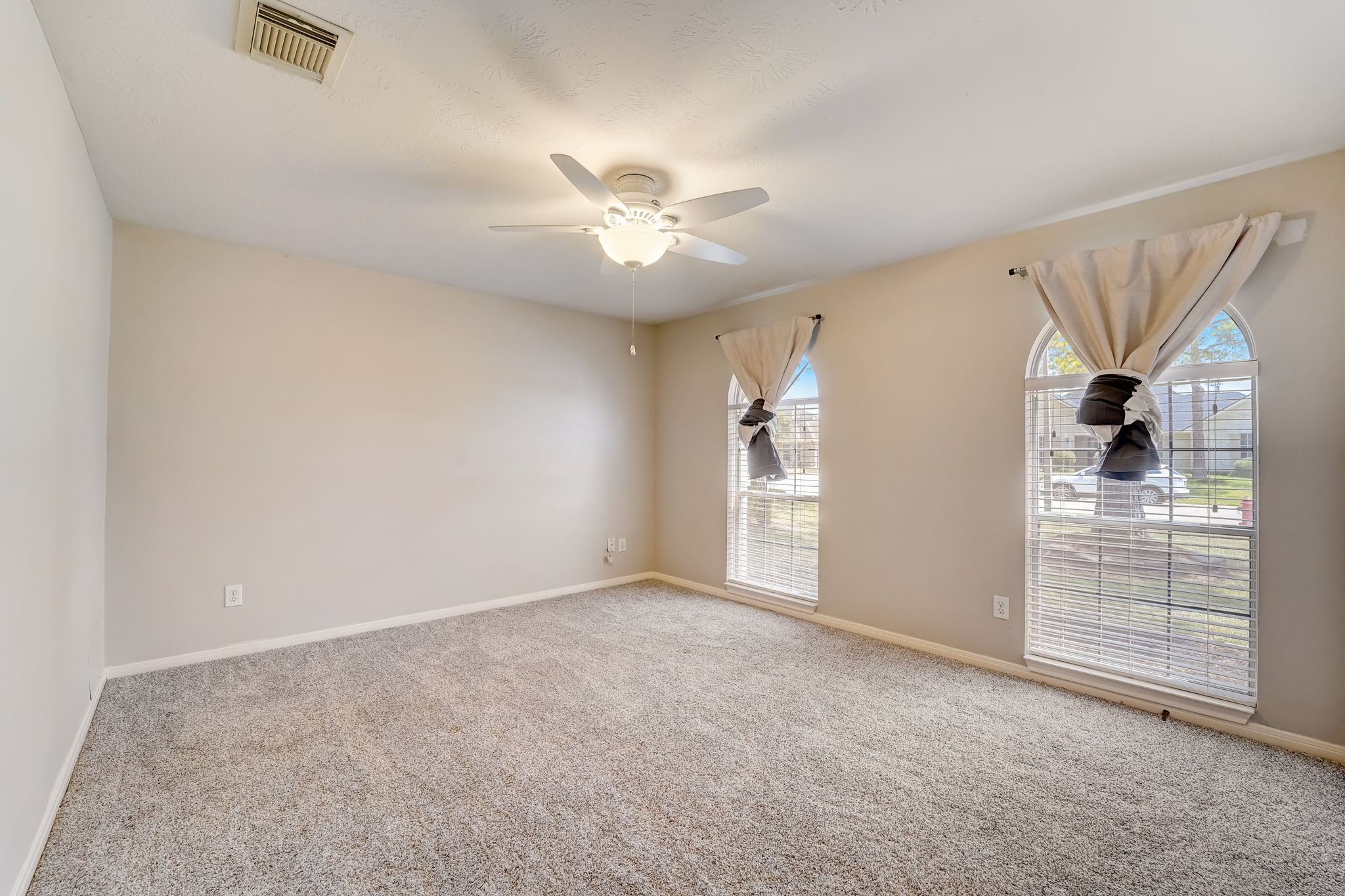Meadows Forest Dr-033