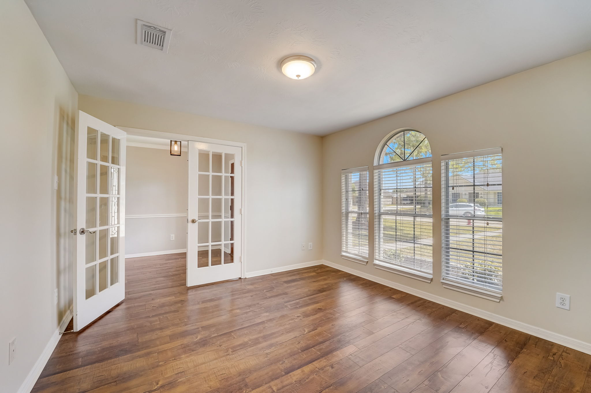 Meadows Forest Dr-023