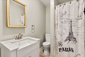  Photo 28