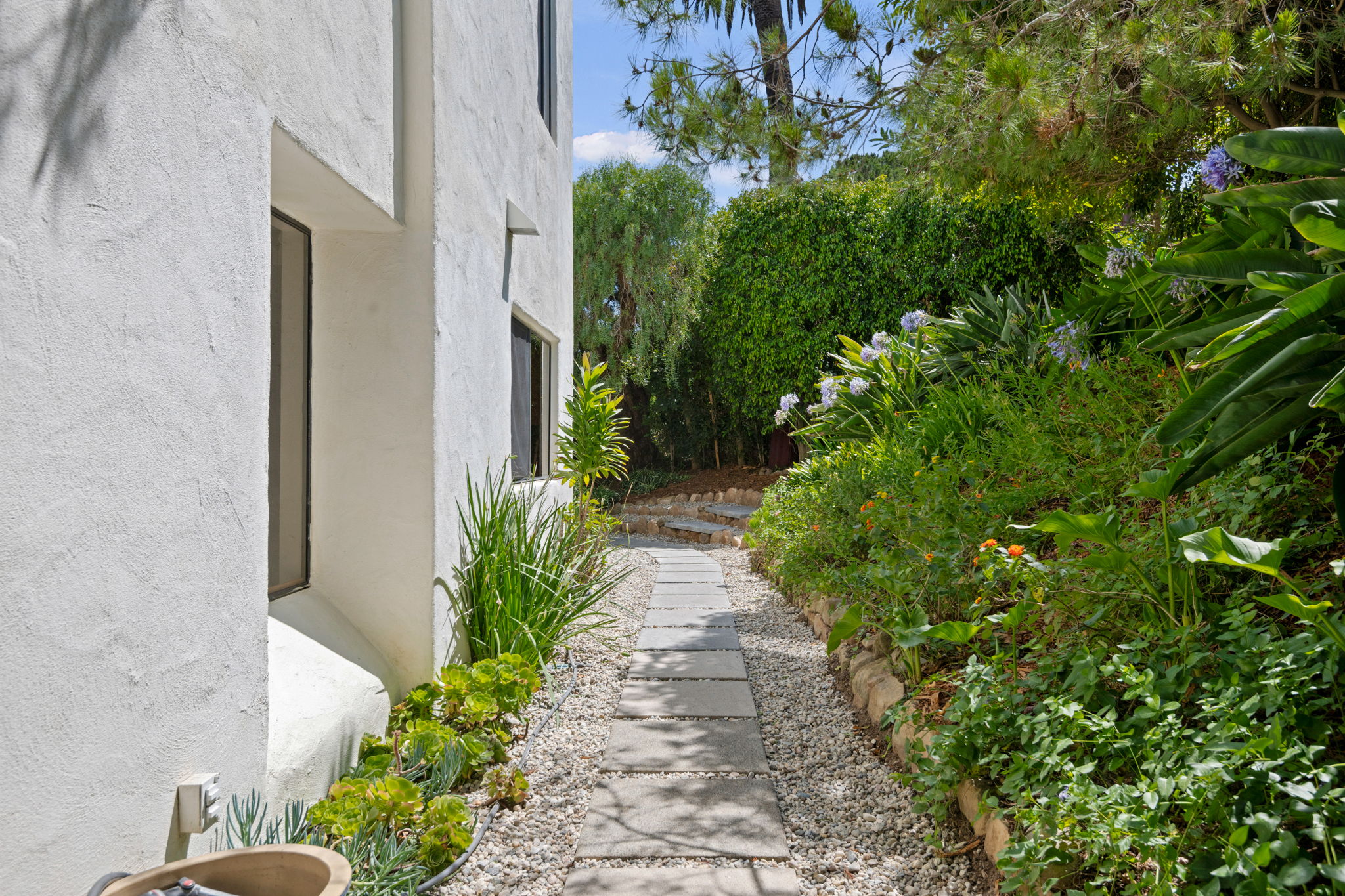 15 - Rear Walkway
