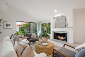 03 - Living Room