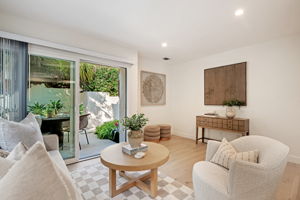 13 - Family Room