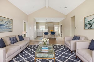 2N9A0668 virtually staged.jpeg