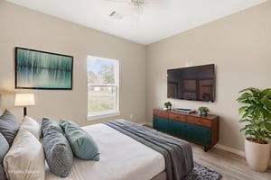 2N9A0747 virtually staged.jpeg