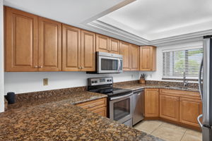 Kitchen 1 of 6