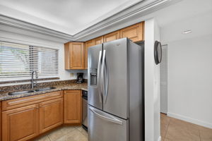 Kitchen 5 of 6