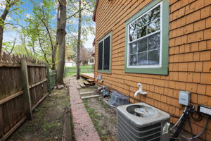  Photo 44