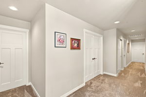  Photo 37