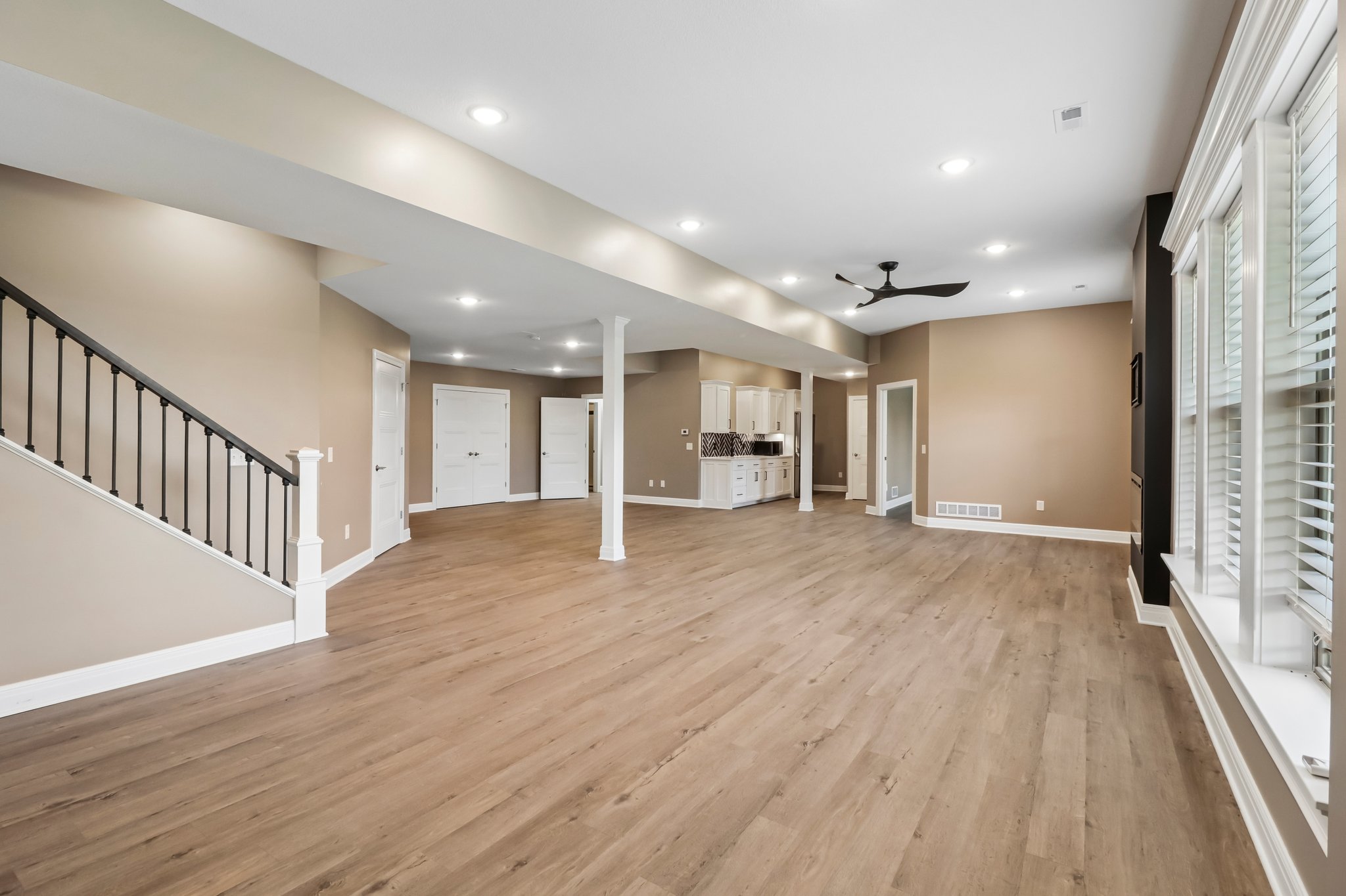 Greystone Dr-S0808-031.jpg