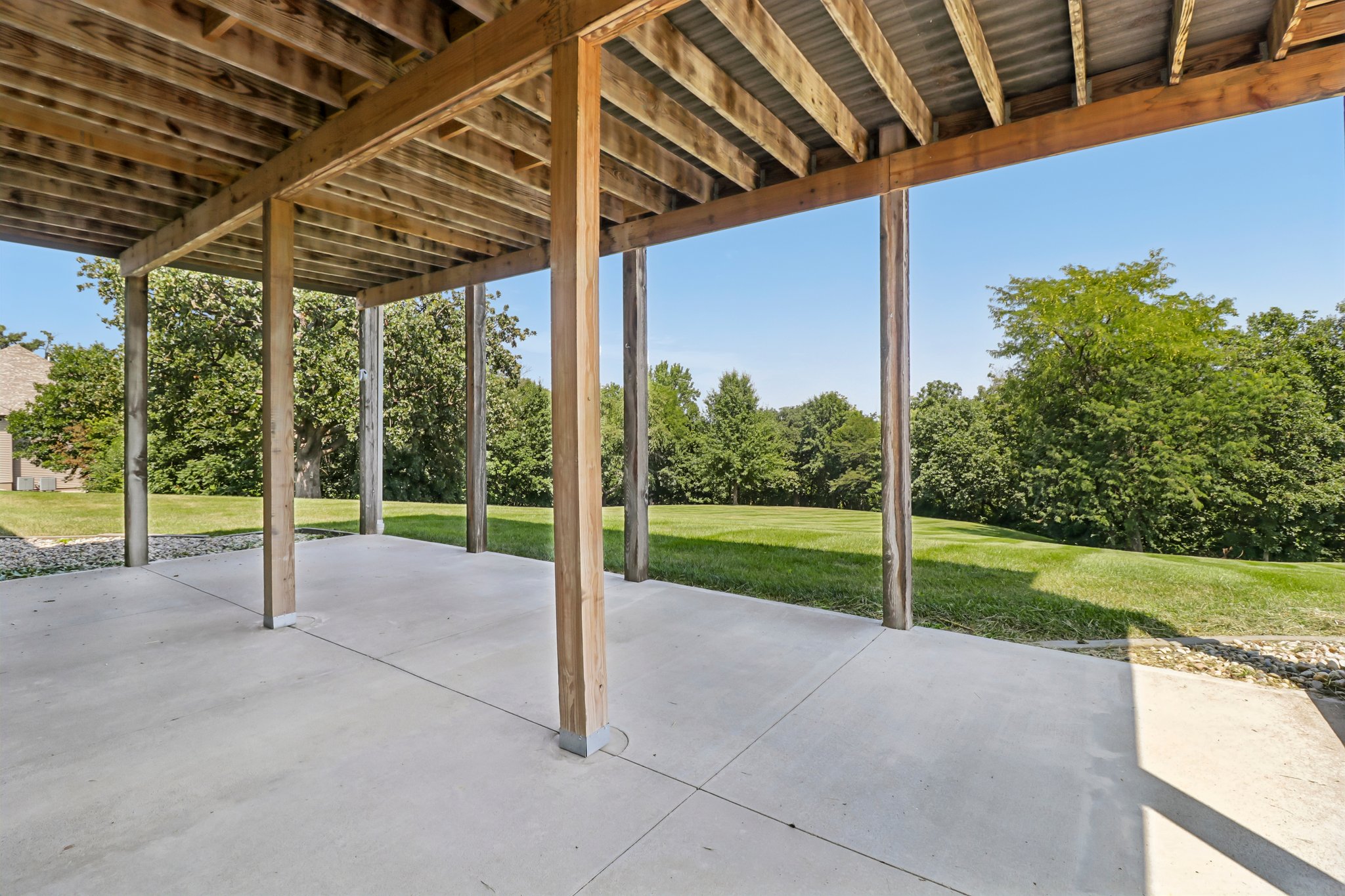 Greystone Dr-S0808-046.jpg