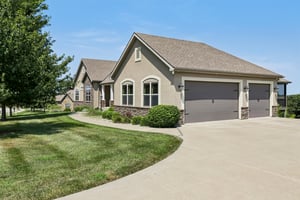 Greystone Dr-S0808-003.jpg
