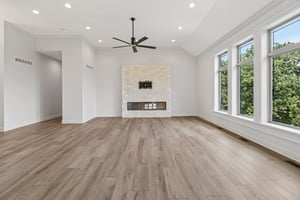 Greystone Dr-S0808-008.jpg