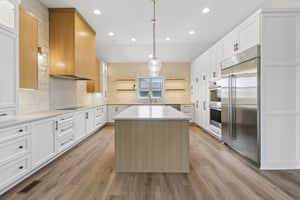 Greystone Dr-S0808-011.jpg