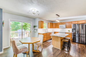 6 Kitchen