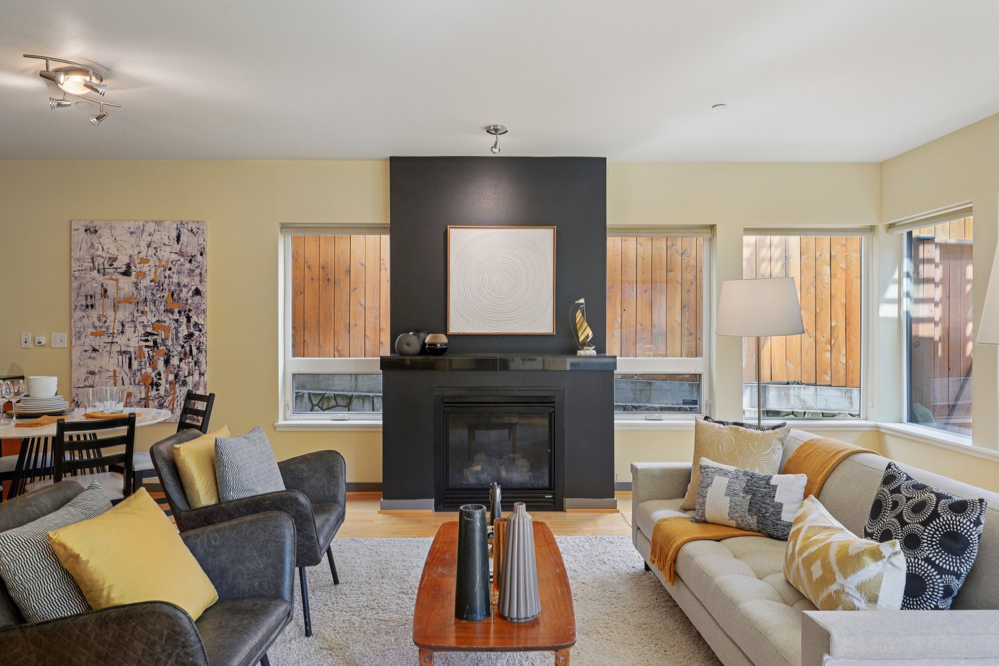 Fremont Ave N 2-S2708-009.jpg