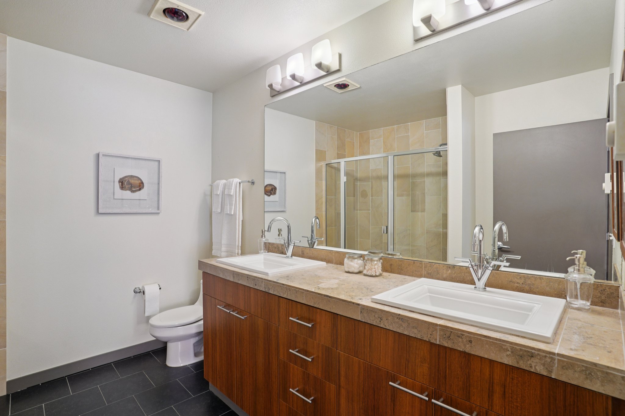 Fremont Ave N 2-S2708-032.jpg