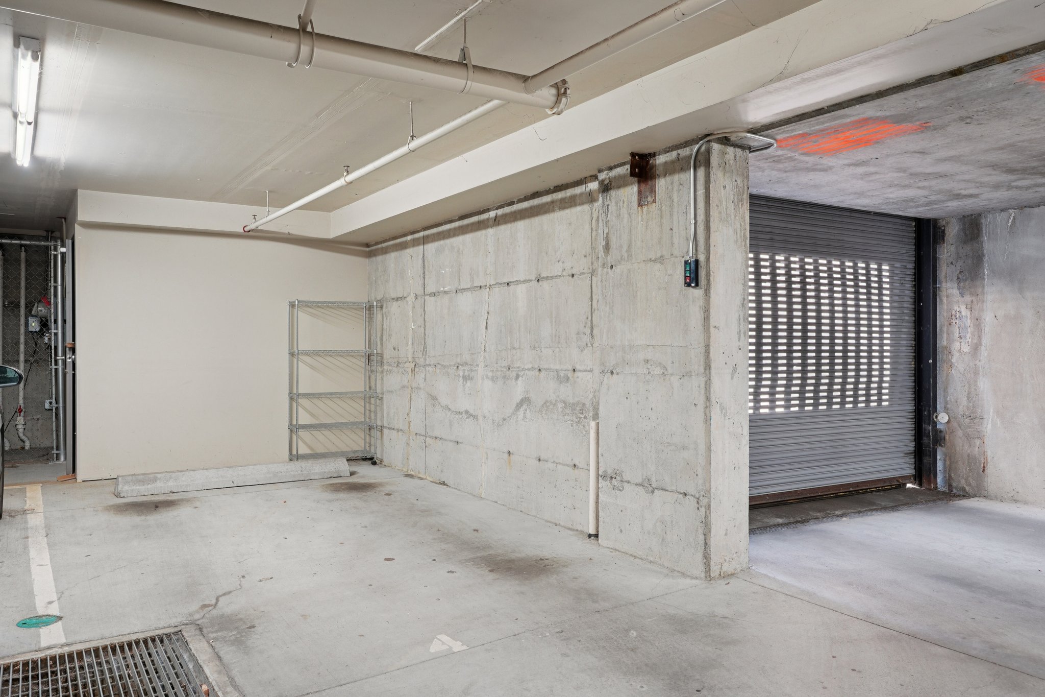 Fremont Ave N 2-S2708-036.jpg