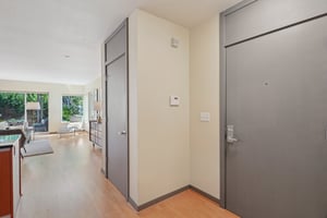 Fremont Ave N 2-S2708-022.jpg