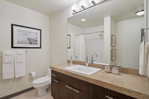 Fremont Ave N 2-S2708-029.jpg
