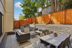 Fremont Ave N 2-S2708-037.jpg