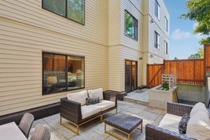 Fremont Ave N 2-S2708-038.jpg