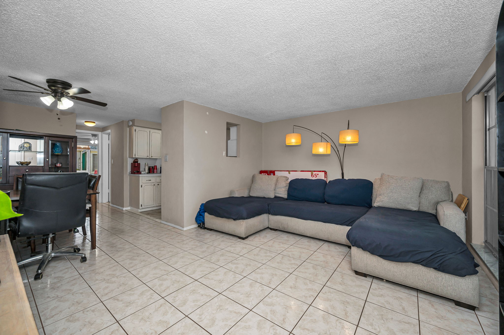 Living Room5