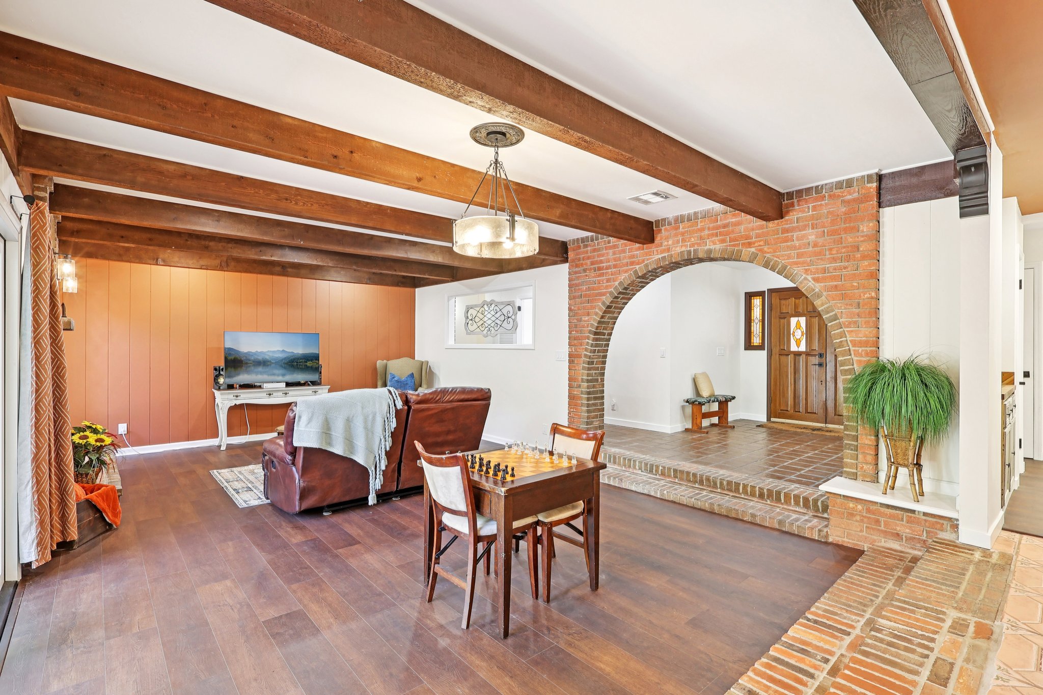 Magnolia Ave-S0303-010.jpg