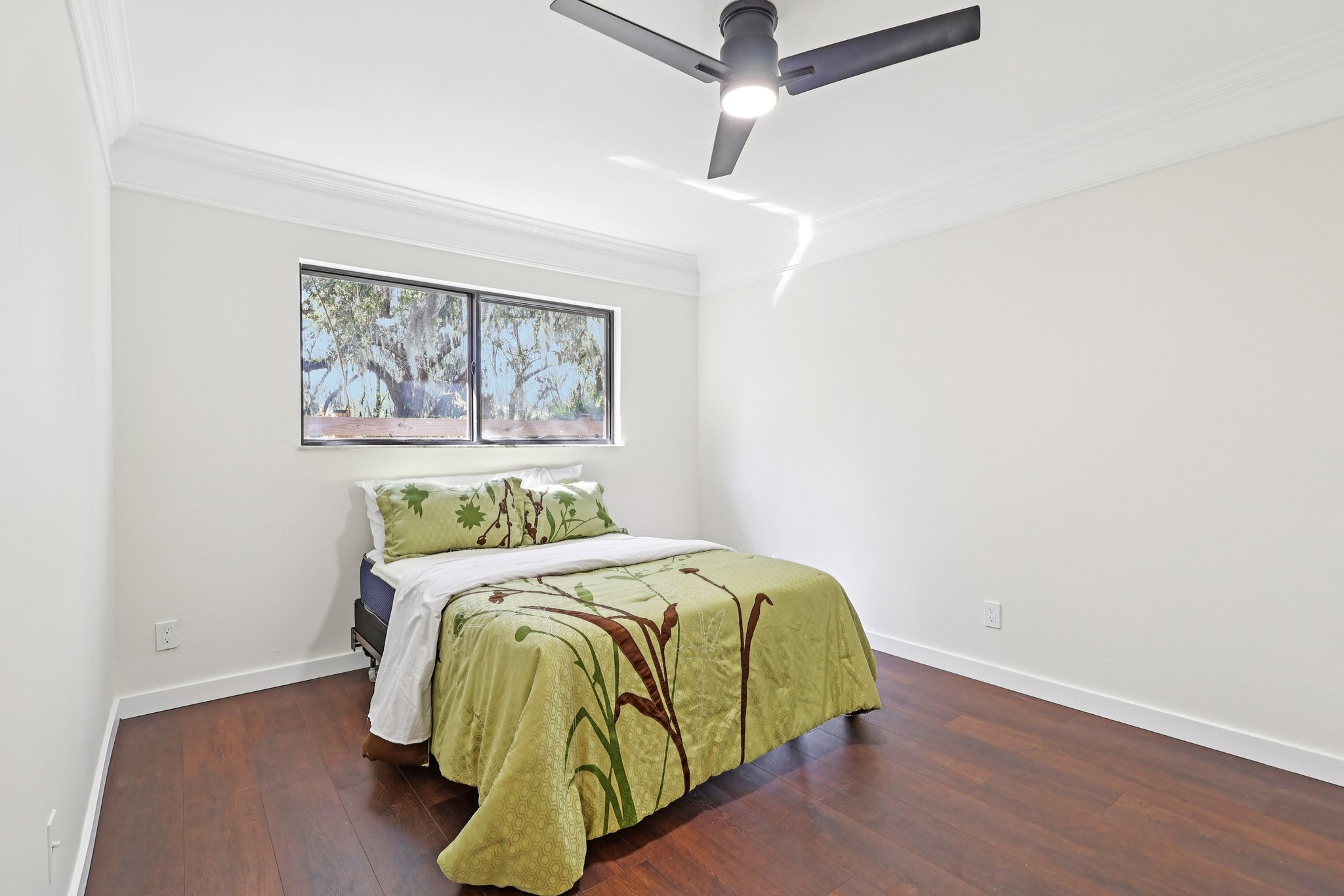 Magnolia Ave-S0303-022.jpg