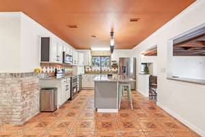 Magnolia Ave-S0303-014.jpg