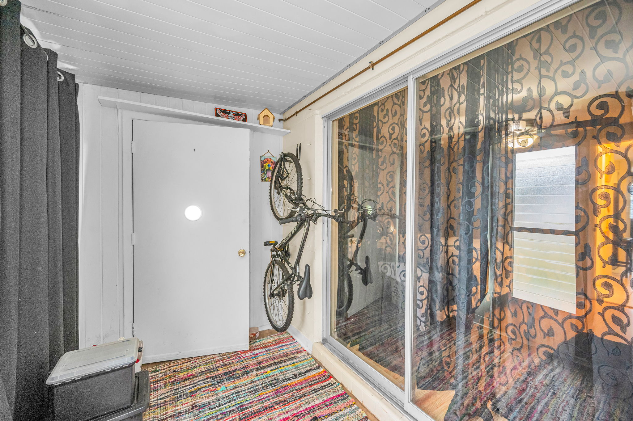 Sun Room and Laundry1a