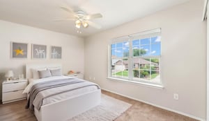 422 Centro Hermosa-9 virtually staged.jpeg