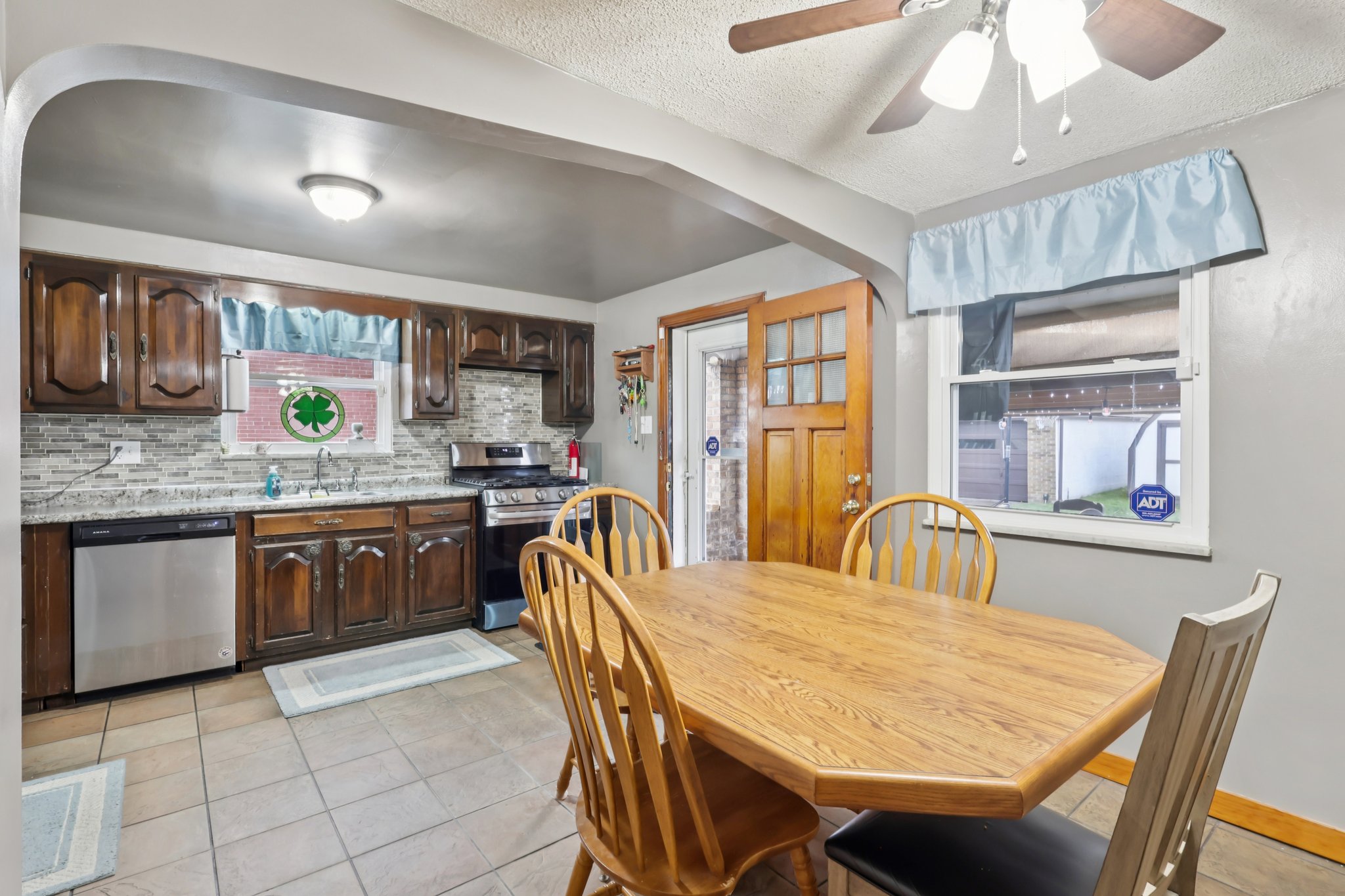 Mifflin St-S1001-017.jpg