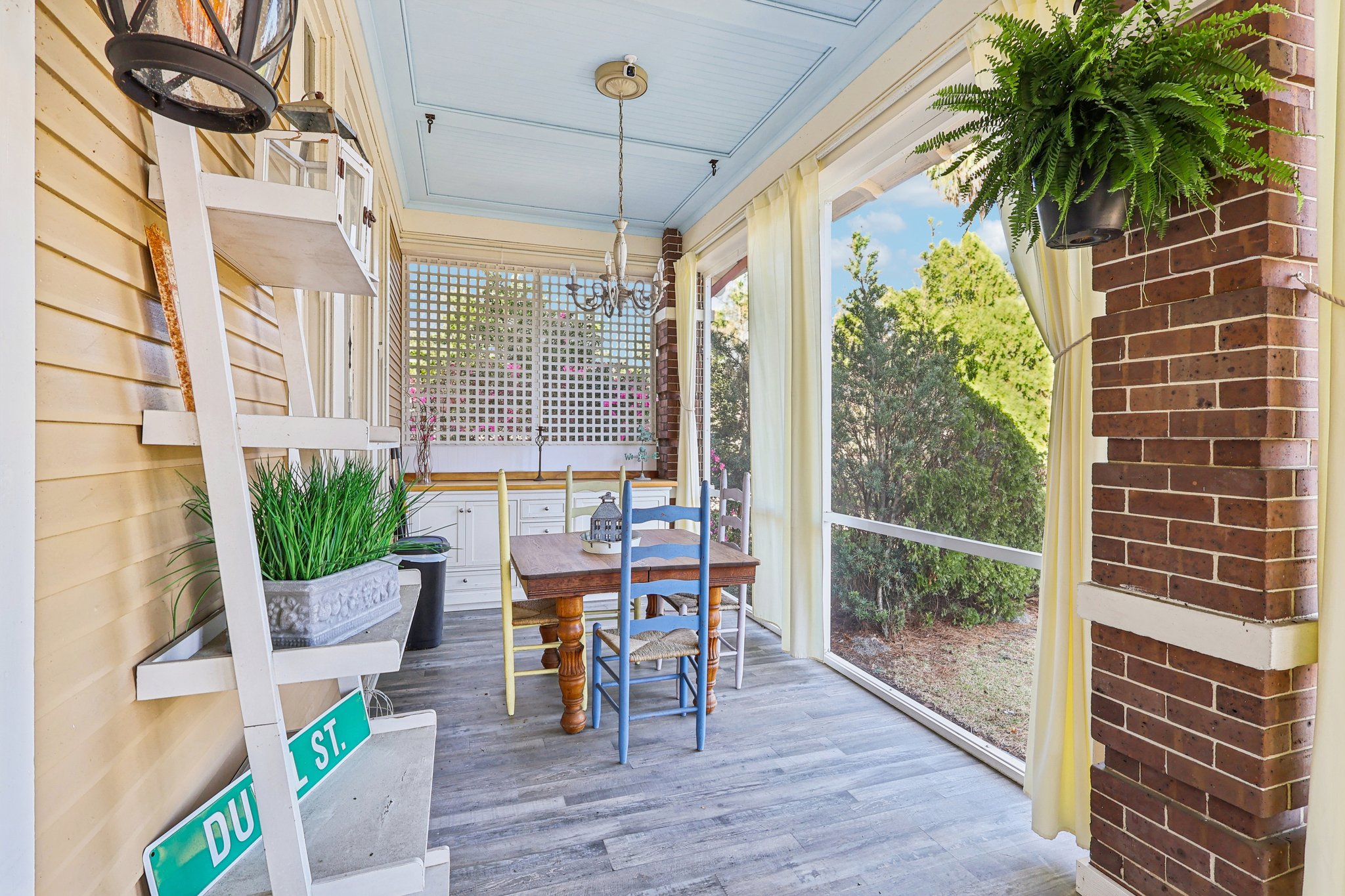 S Center St-S1003-004.jpg