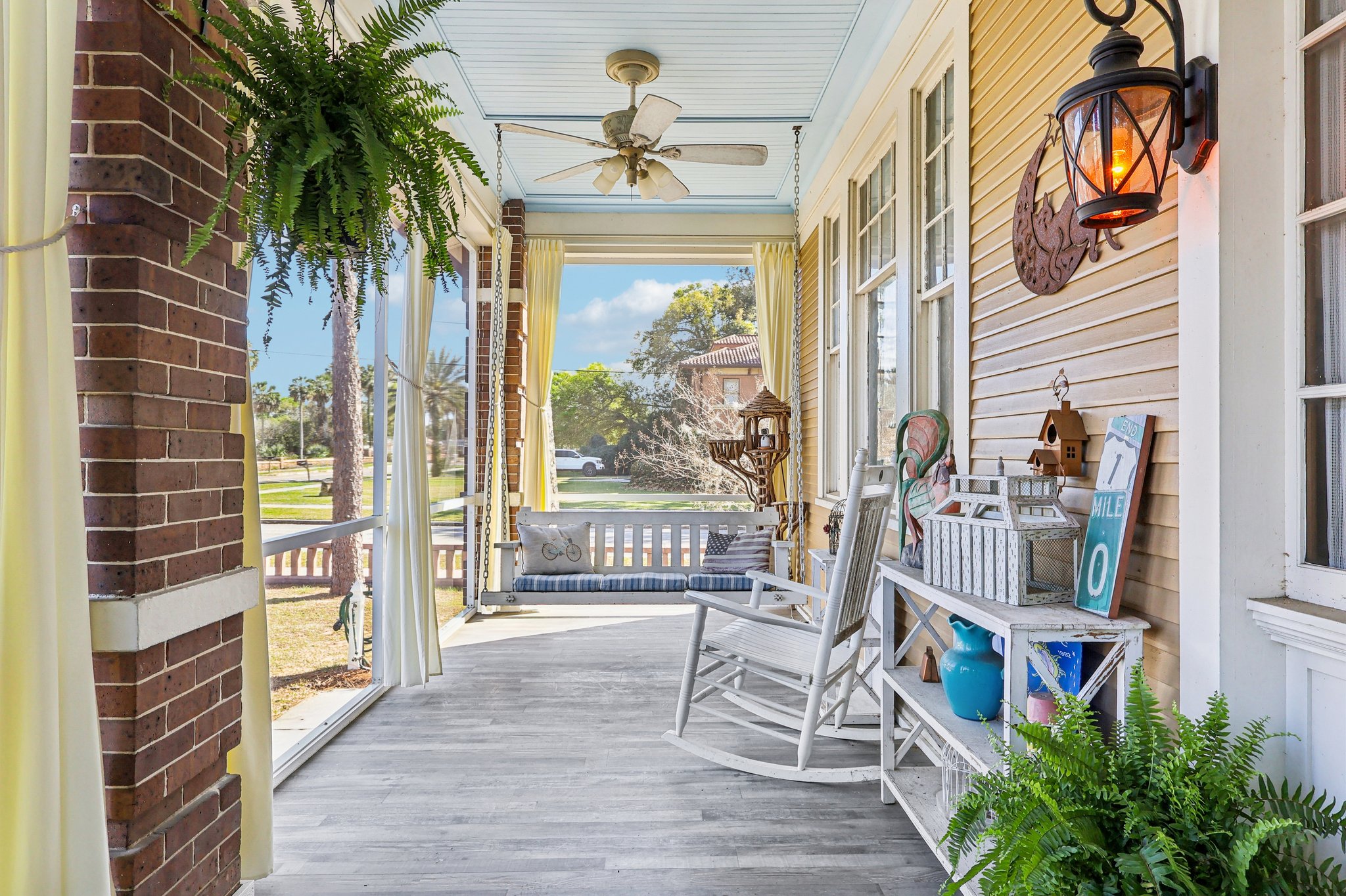 S Center St-S1003-005.jpg