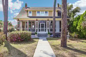 S Center St-S1003-001.jpg